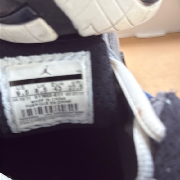 Navy Blue and Grey Jordan Sneakers with Iconic Jumpman Logo - Picture 5 of 6